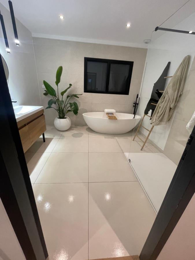 Magnifique Villa Avec Jaccuzi Wimille Exteriör bild