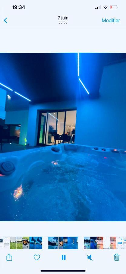 Magnifique Villa Avec Jaccuzi Wimille Exteriör bild